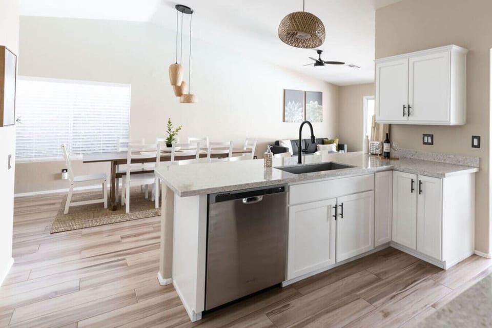 Fully equipped kitchen that opens directly into the dining area