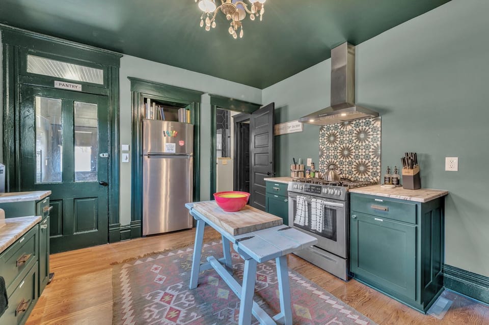 Private kitchen