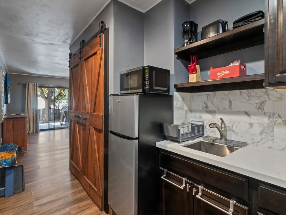 Kitchenette
