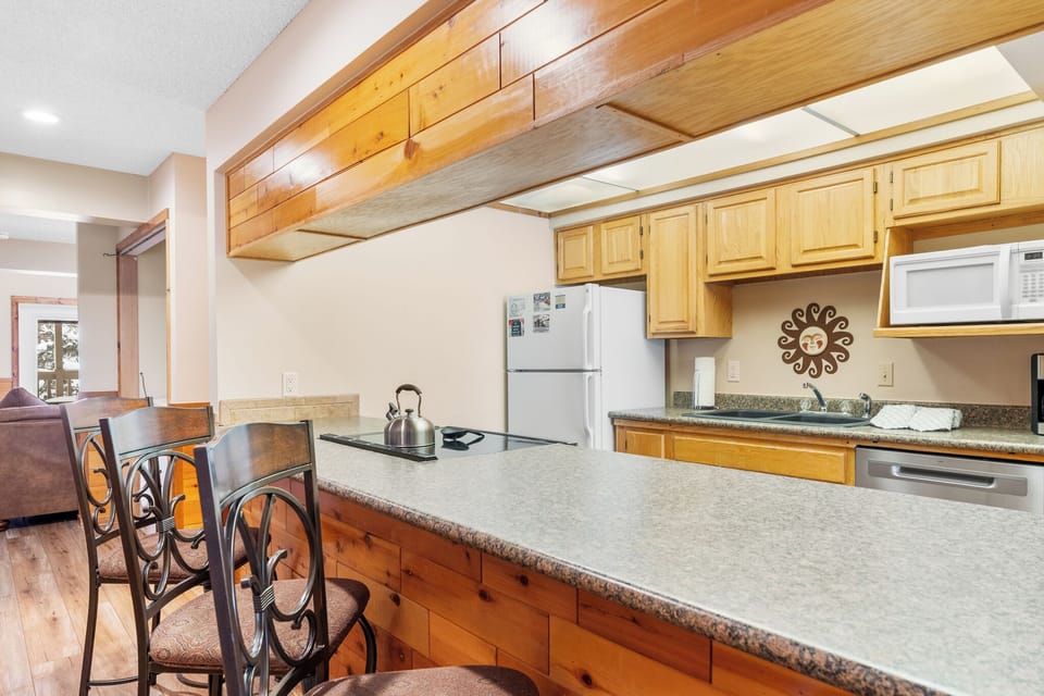 Studio (3 Bedrooms) | Property amenity