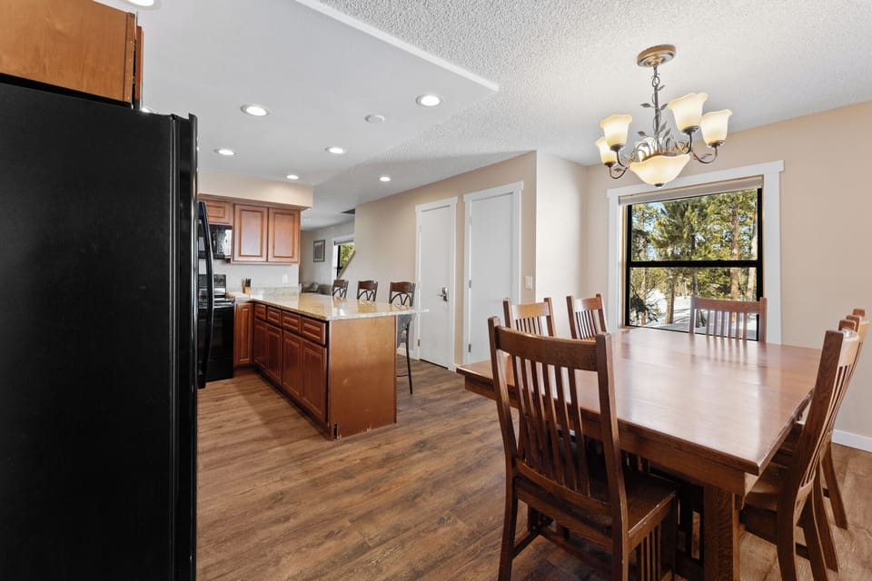 Studio (3 Bedrooms) | Property amenity