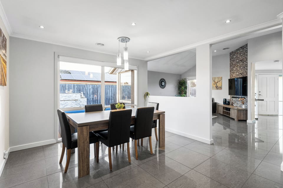 Dining space for the entire family or group