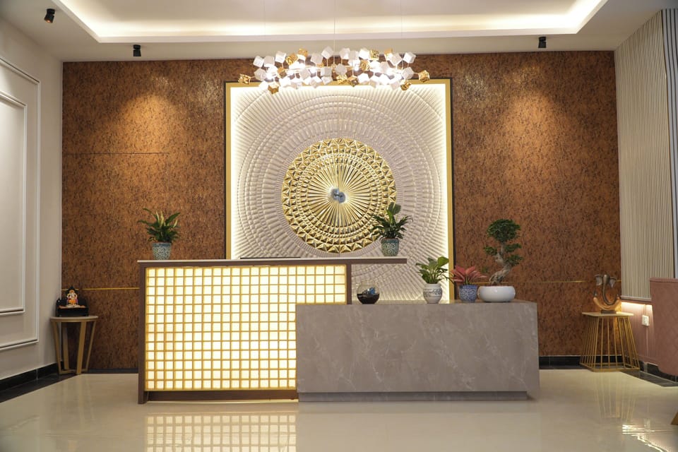Nimantrana Hotel in Noida
