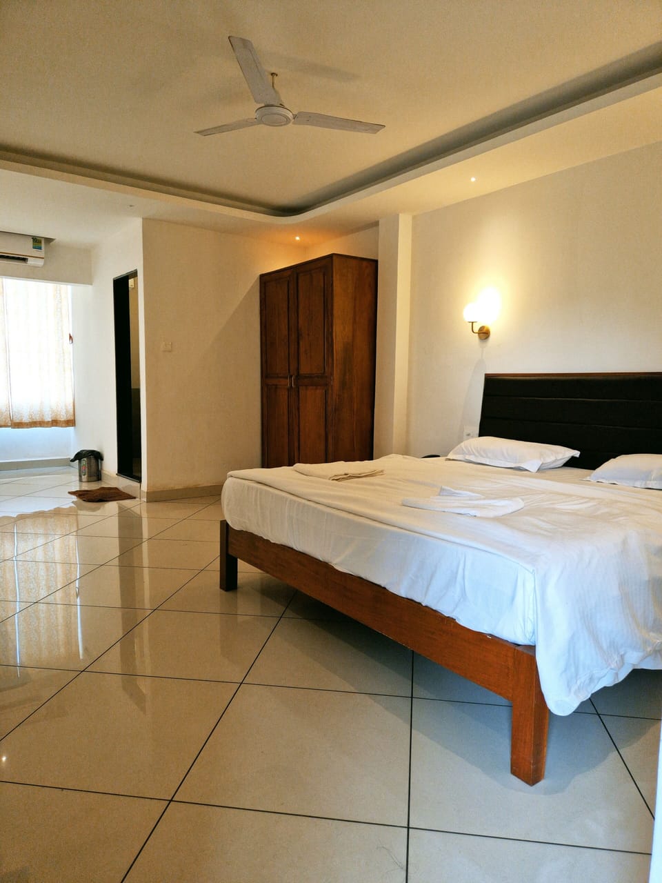 Premium Room | Free WiFi, bed sheets