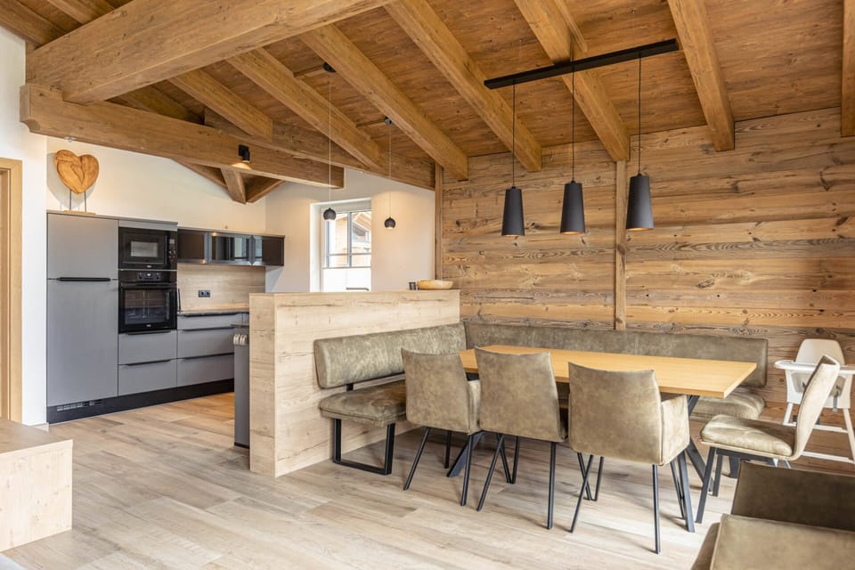 House | Dining