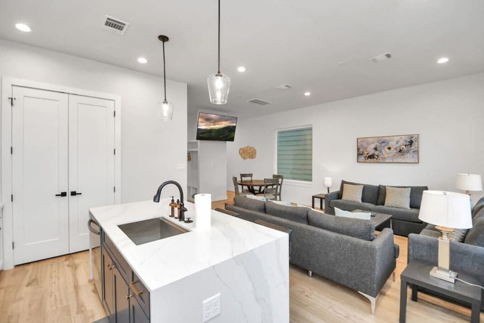 Kitchen counter