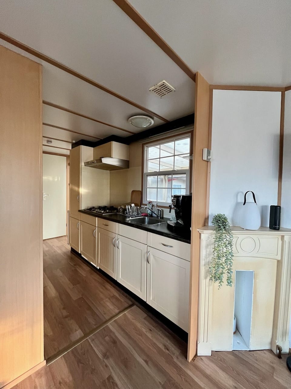 Kitchen, coffee machine, cooking area, equipped for 4 people