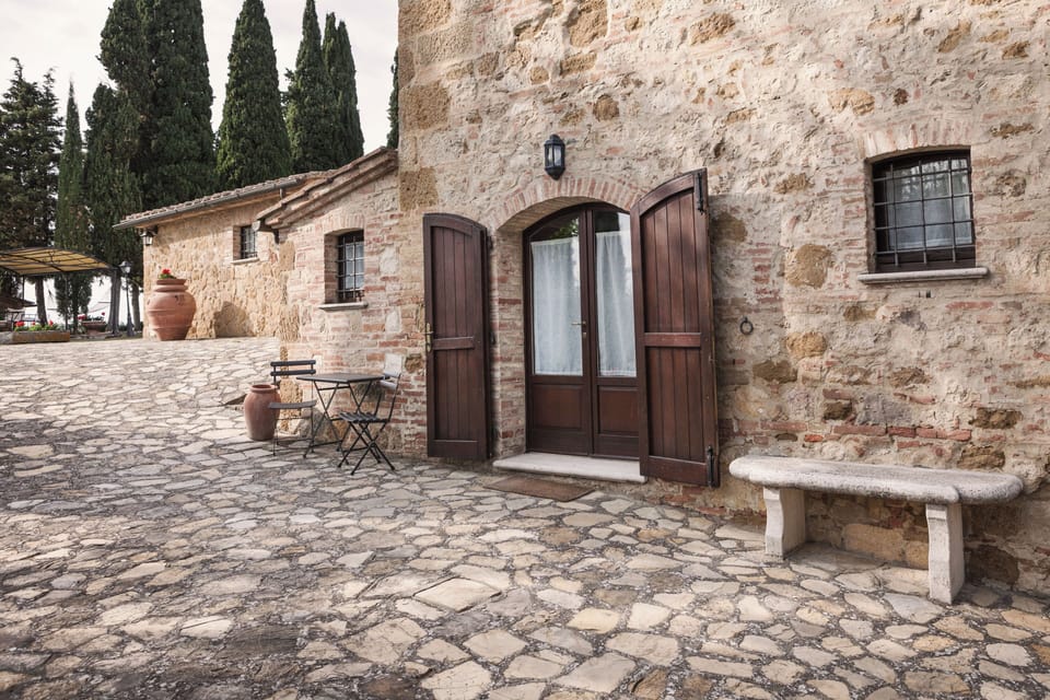 Studio Suite, Courtyard View | Terrace/patio
