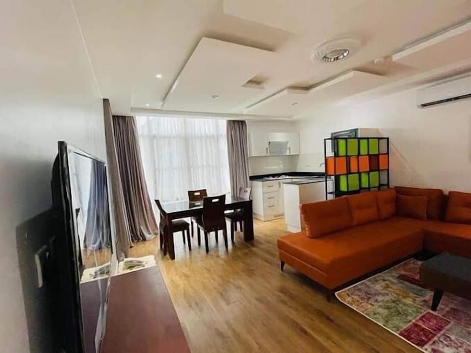 Economy Apartment, Balcony, City View | Living area