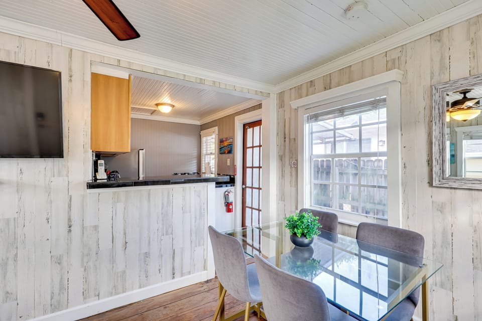 House (1 Bedroom) | Interior