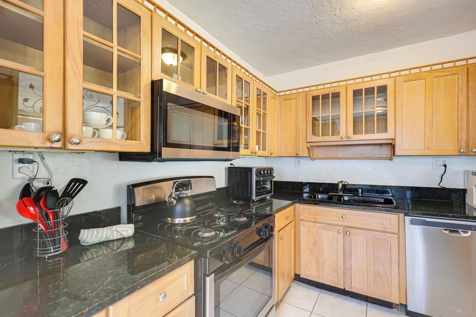 House (2 Bedrooms) | Interior