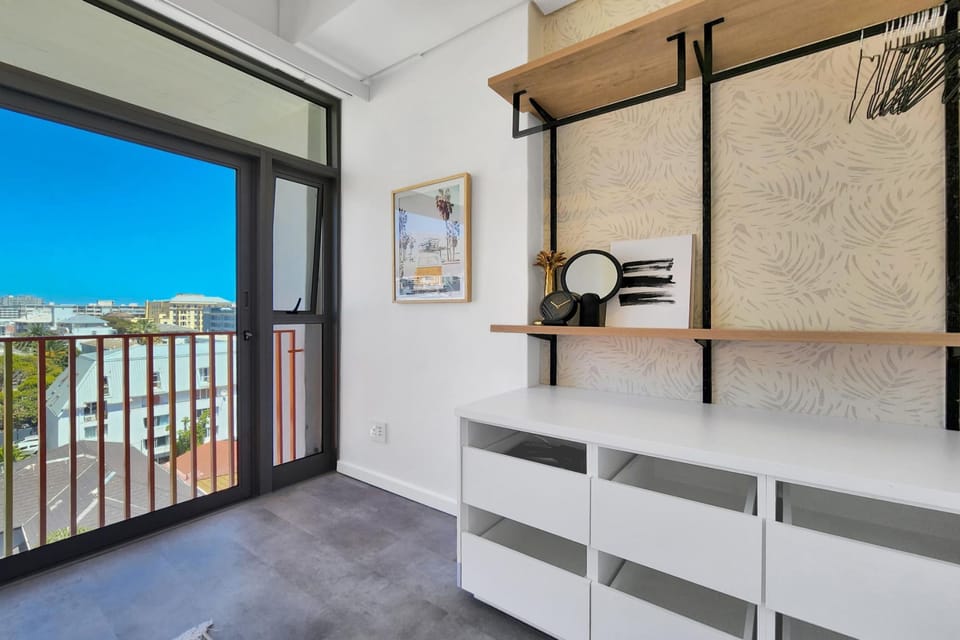 House | 2 bedrooms, desk, Internet