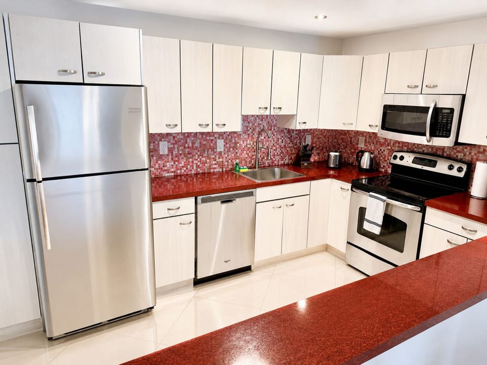 Full Kitchen with stainless steel appliances