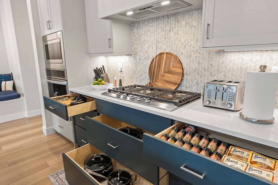 Kitchen Amenities