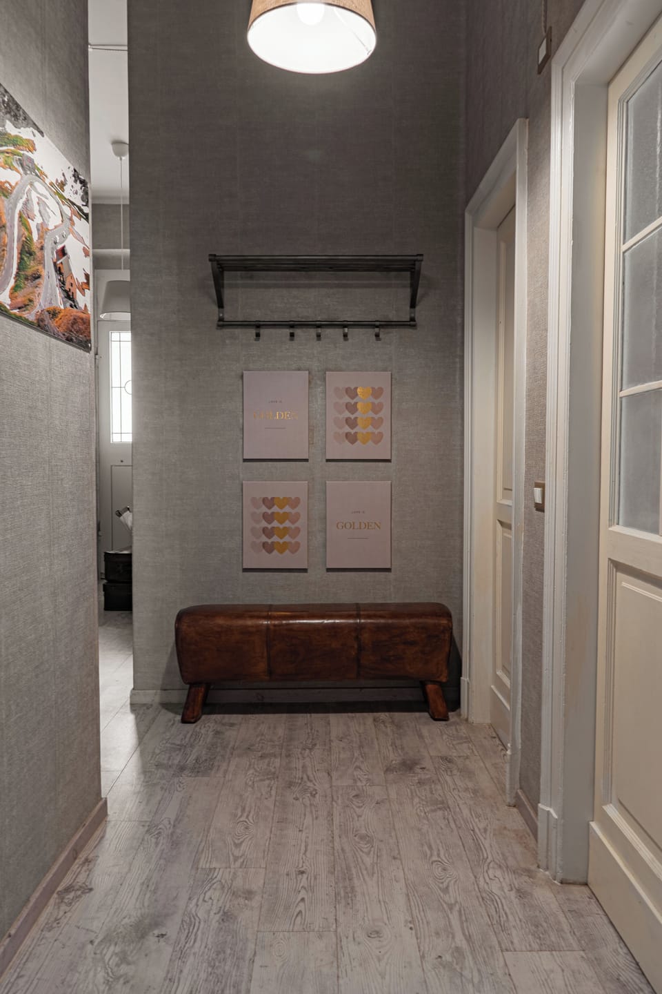 comodo disimpegno che permette l'accesso a tutte le aree della casa