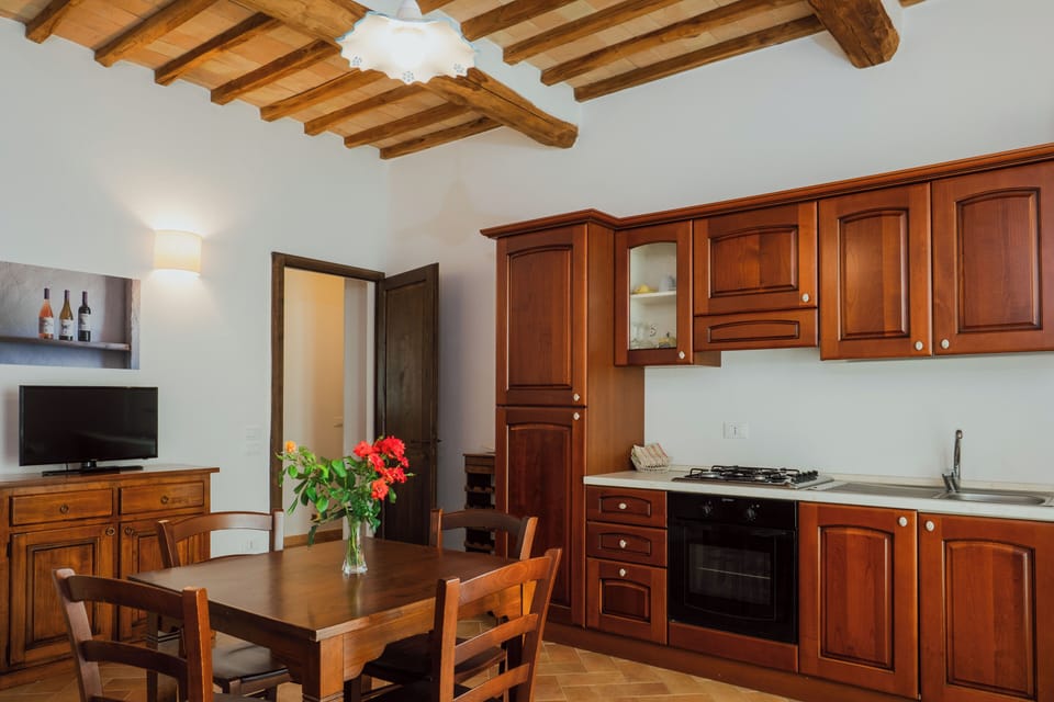 Panoramic Apartment, 1 Double Bed, Air conditioning | Private kitchen | Full-size fridge, stovetop, cookware/dishes/utensils