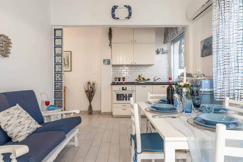 House, Patio, Garden View | Private kitchen | Fridge, oven, stovetop, dishwasher