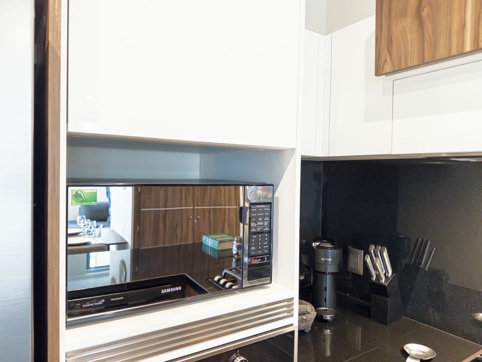 Luxury Apartment, Resort View | Private kitchen