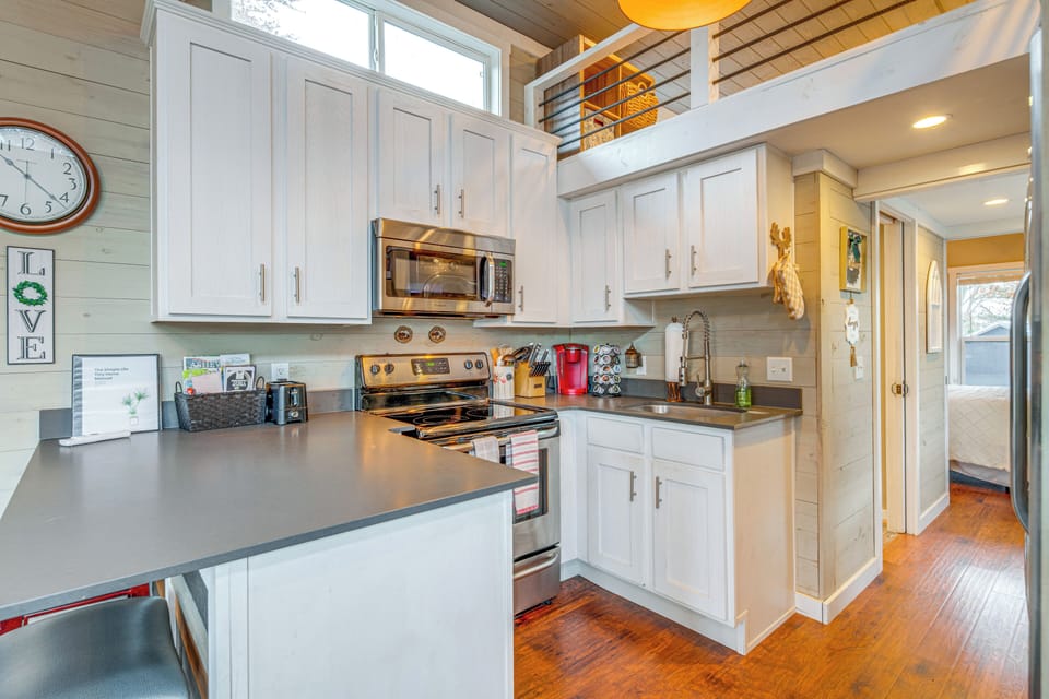 House (1 Bedroom) | Interior