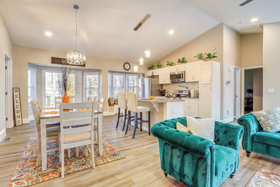 House (4 Bedrooms) | Interior