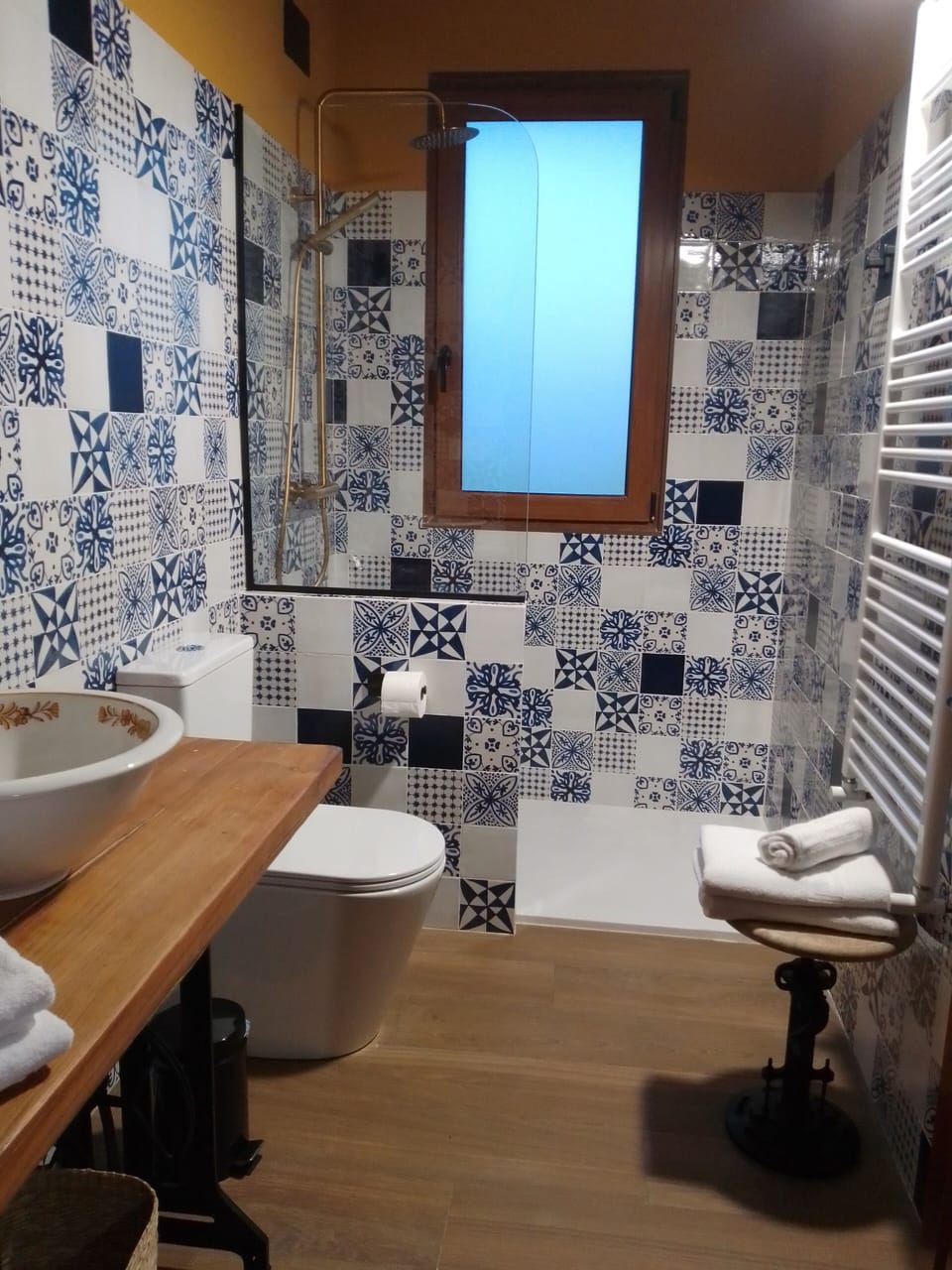 Double Room, Garden View | Bathroom | Shower, hair dryer, towels, soap