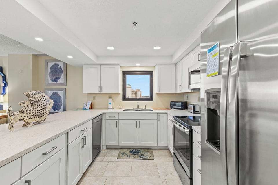 Condo, Multiple Beds, Balcony, Ocean View (Watercrest 1110 | Sunset Haven) | Private kitchen | Fridge, microwave, oven, stovetop