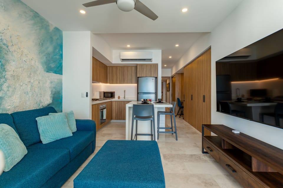Condo - Image 10