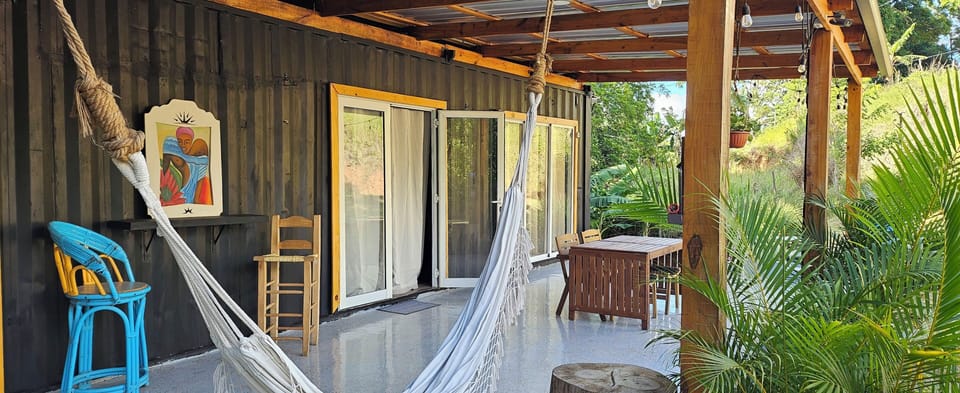 Comfort Bungalow | Living area | Flat-screen TV