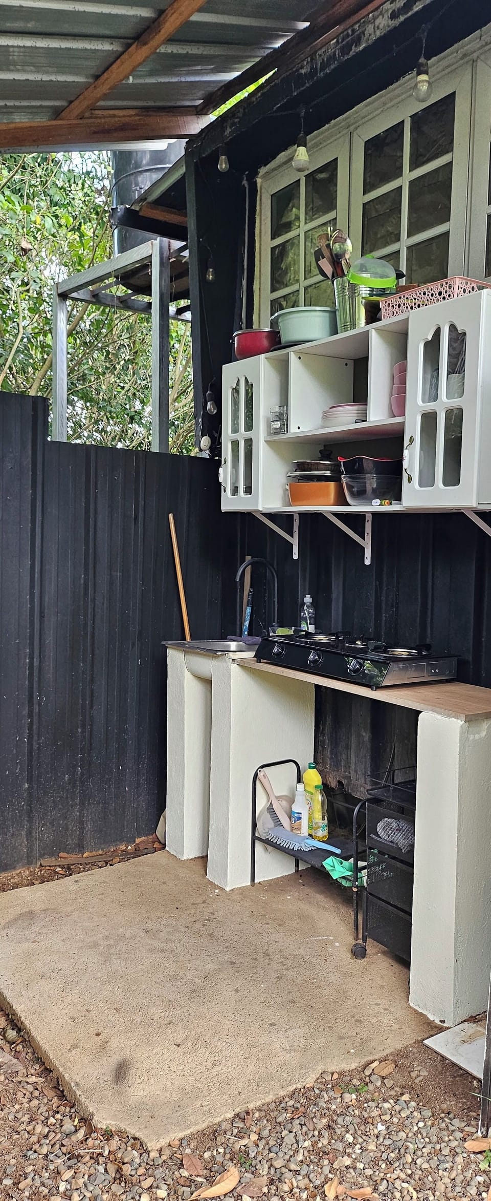Comfort Bungalow | Private kitchen | Mini-fridge, electric kettle, rice cooker