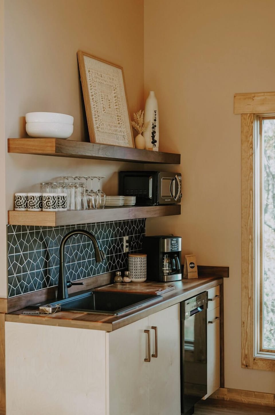 Luxury Suite, 1 King Bed with Sofa bed, Mountain View | Private kitchen | Full-size fridge, microwave, espresso maker, coffee/tea maker