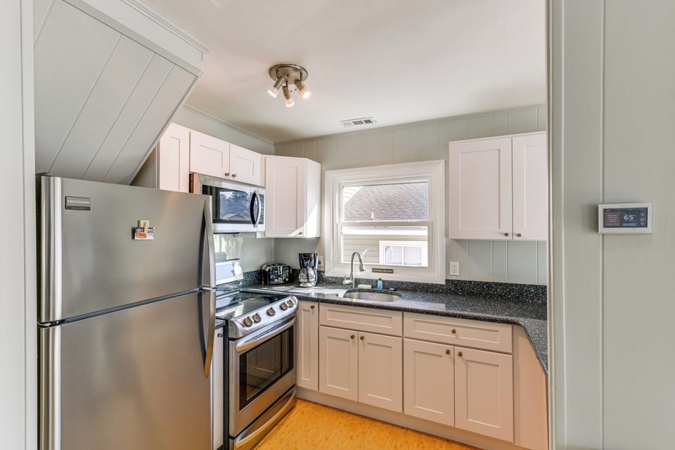 Kitchen | Main Level  | Cooking Basics