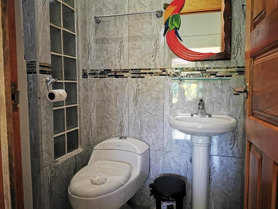 Standard double bathroom