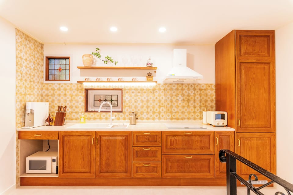 Kitchen 1