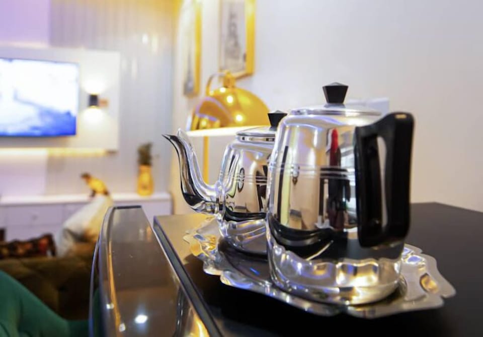 Economy Apartment, Balcony, City View | Private kitchen | Fridge, microwave, oven, stovetop