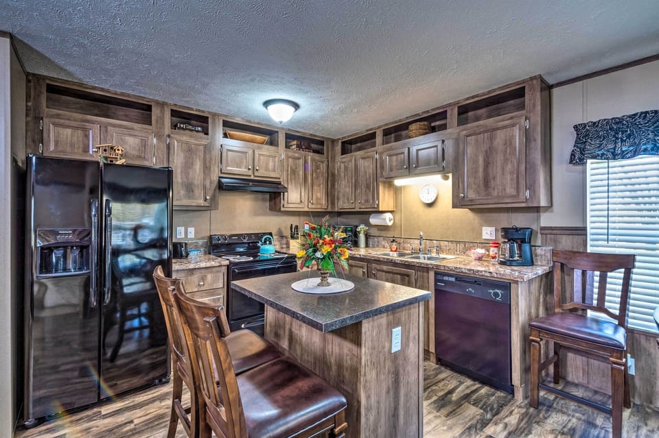 Kitchen | Drip Coffee Maker | Complimentary Spices