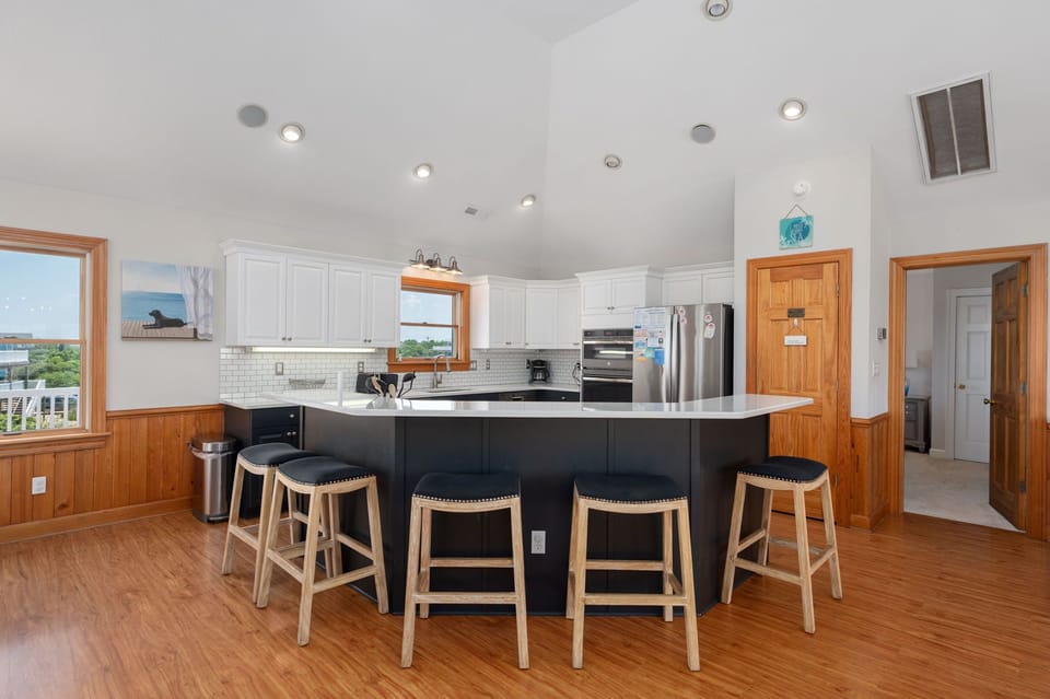OSA15: Da Kine By Da C | TL Kitchen - Island Seating for 5