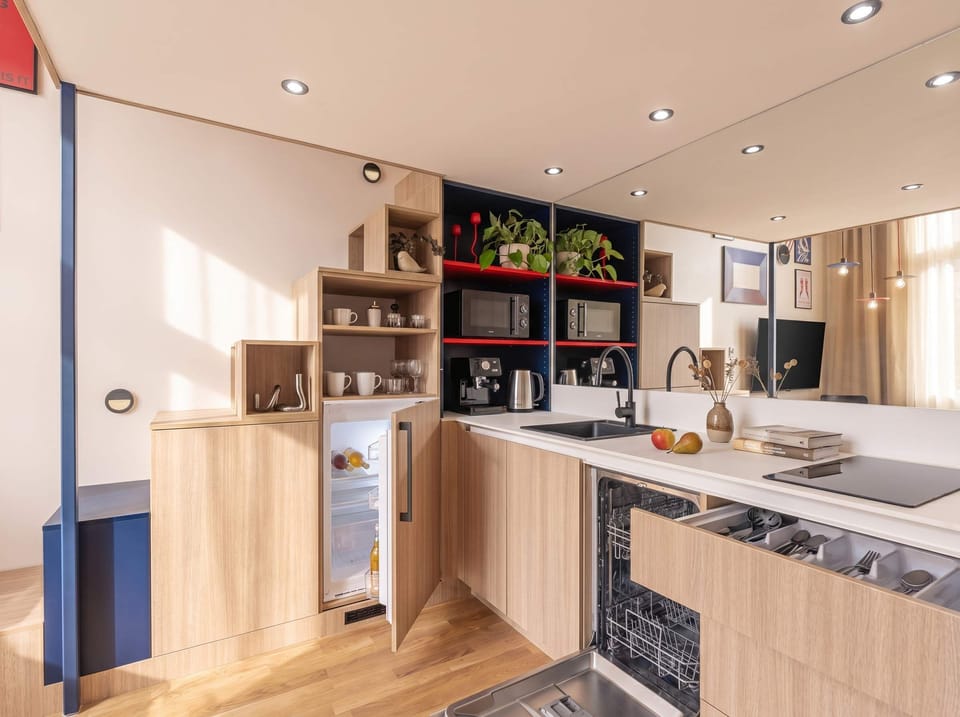 Fully equipped kitchen