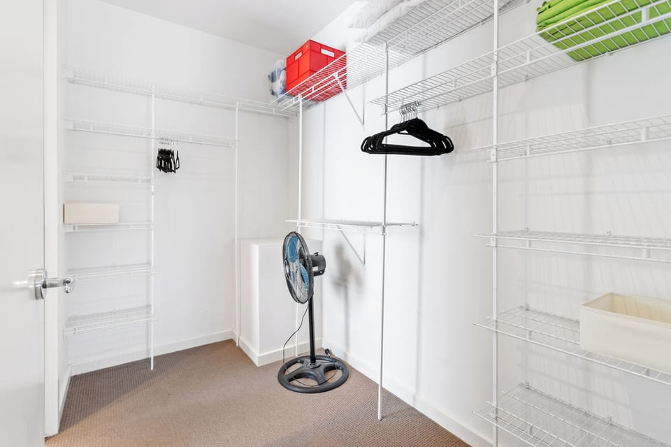 Pack, play, and plan in a roomy walk-in closet