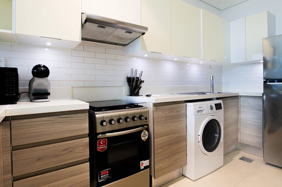 Apartment, City View | Private kitchen | Espresso maker, electric kettle