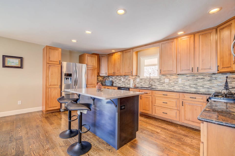 Big kitchen to prep your meals
