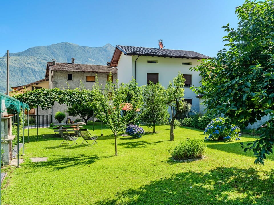 House, Garden, Lawn, Mountain Range, Cottage, Yard, Hill Station, Village, Backyard, Valley