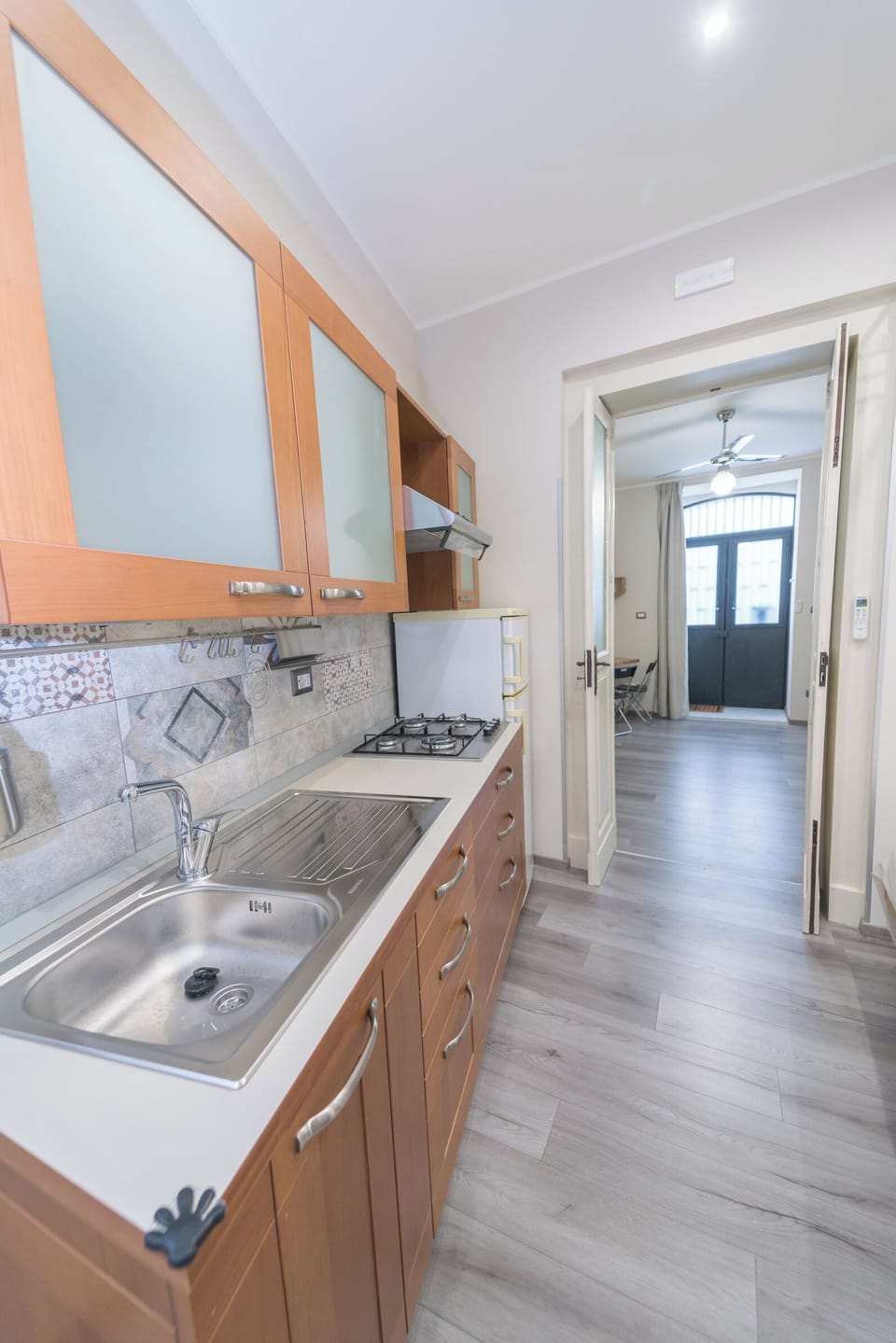 Club Condo, Kitchen, Ground Floor | Private kitchen | Oven, stovetop, griddle, cookware/dishes/utensils