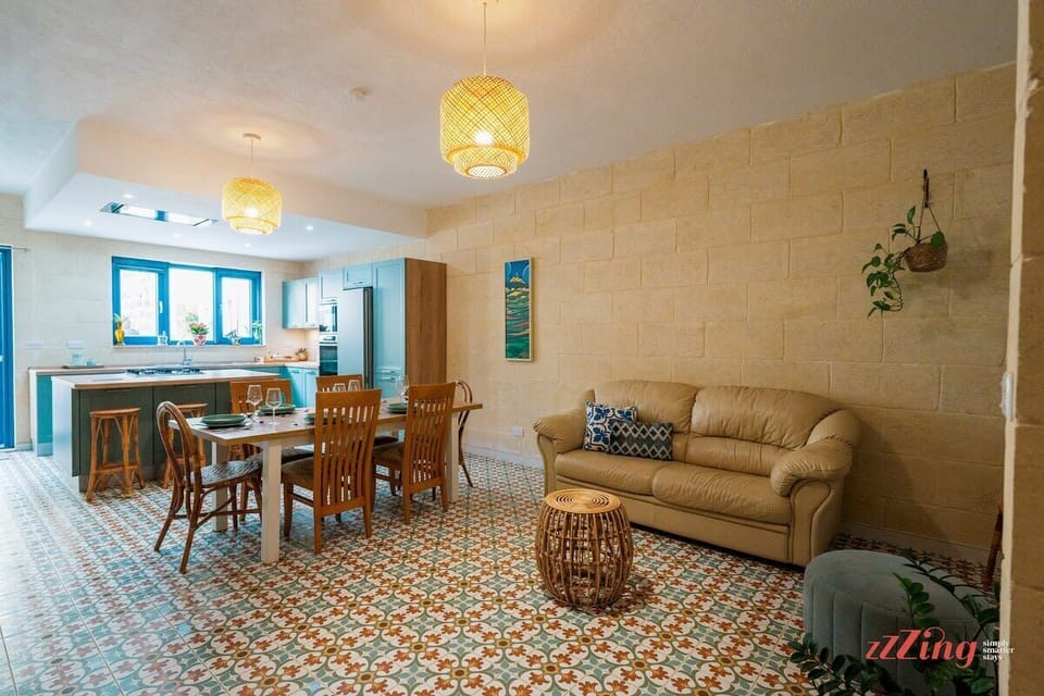 Indoor open plan