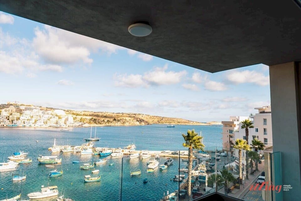 Exterior: Beach ocean sea view