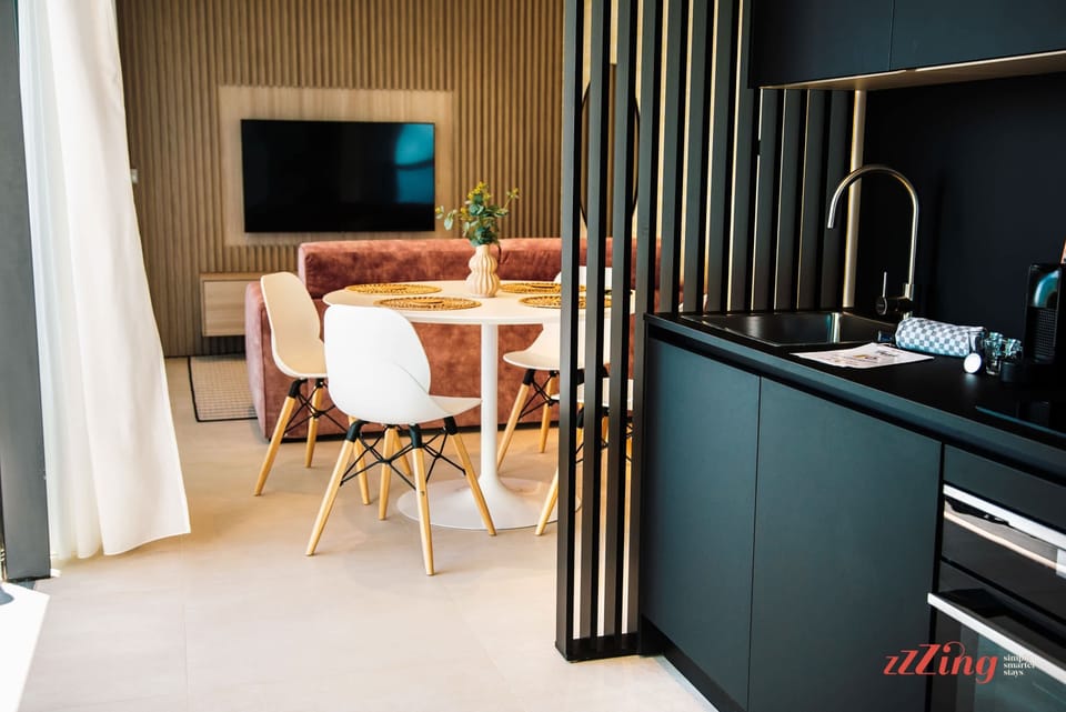 The Zzzing Holiday Home