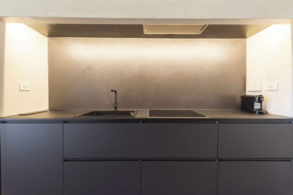 Superior Apartment | Private kitchen | Fridge, stovetop, cookware/dishes/utensils