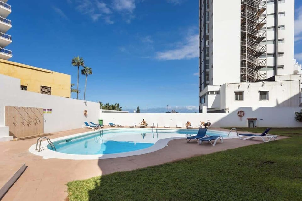 Pool: Swimming pool