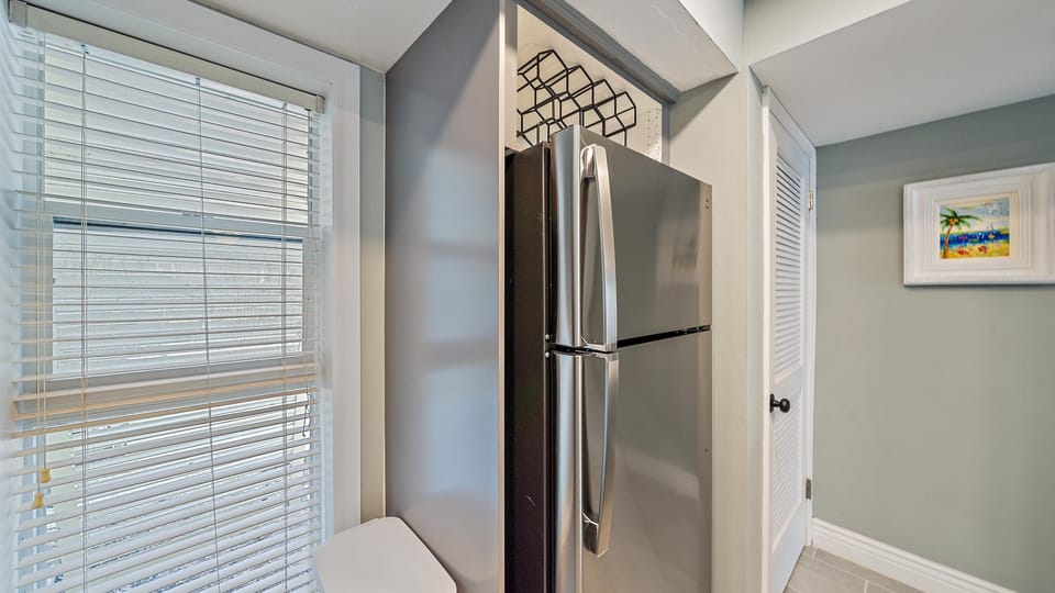 Condo, 2 Bedrooms | Interior