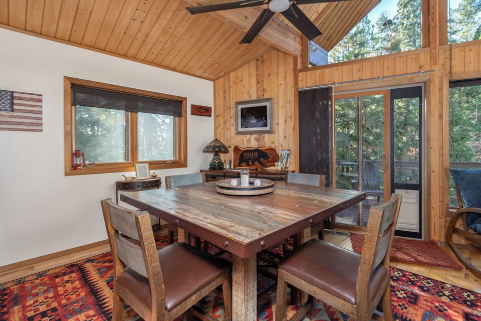Dining Area 2