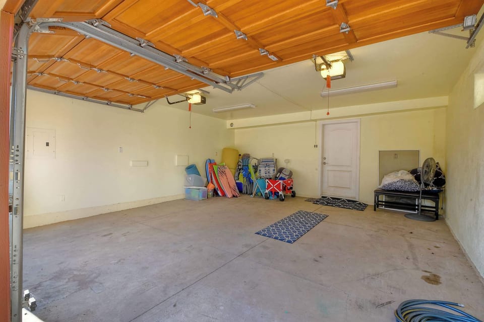Condo, Multiple Beds, Patio, Ocean View (South Pacific) | Interior